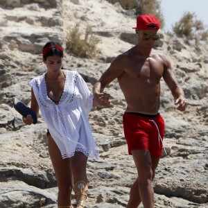 Cristiano Ronaldo en vacances avec sa compagne Georgina Rodriguez enceinte se baladent à Formentera le 11 juillet 2017.