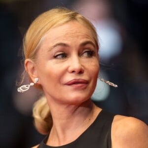 Emmanuelle Béart - Montée des marches du film "Juste la fin du monde" lors du 69e Festival International du Film de Cannes. Le 19 mai 2016. © Olivier Borde-Cyril Moreau/Bestimage