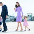 Le prince William, duc de Cambridge, Catherine Kate Middleton, duchesse de Cambridge et leurs enfants le prince George de Cambridge et la princesse Charlotte de Cambridge lors de leur départ à l'aéroport de Hambourg, le 21 juillet 2017, après leur visite officielle en Allemagne.