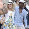 Madonna se balade avec ses enfants David Banda, Estere et Stelle dans les rues de Lecce en Italie, le 17 août 2017.