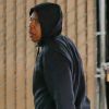 Exclusif - Jay Z se rend à son cours de gym avec son garde du corps à Santa Monica, le 11 août 2017.
