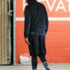 Exclusif - Jay Z se rend à son cours de gym avec son garde du corps à Santa Monica, le 11 août 2017.