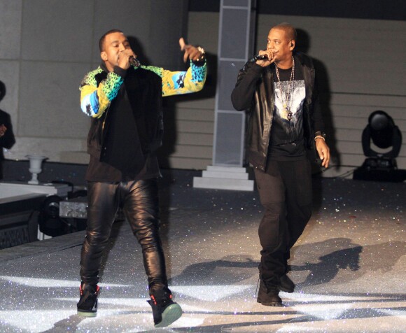 IKanye West et Jay Z lors du Victoria's Secret Fashion Show organisé à New York le 9 novembre 2011.