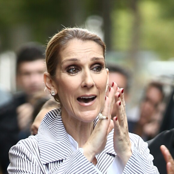 Céline Dion à la sortie de l'hôtel Royal Monceau, à Paris, France, le 10 août 2017.