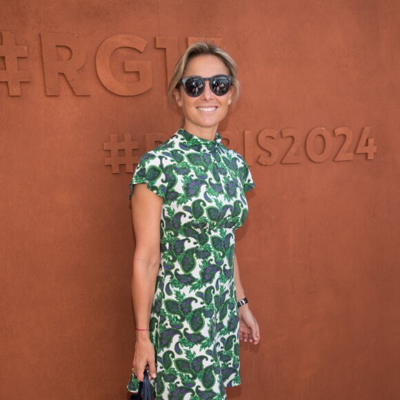 Anne-Sophie Lapix au village lors de la finale homme des internationaux de France de Roland Garros à Paris, le 11 juin 2017. © Dominique Jacovides - Cyril Moreau/ Bestimage  Celebrities at the village during the Roland Garros 2017 French Open in Paris, on June 11, 201711/06/2017 - Paris