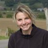 Nathalie, 27 ans, éleveuse de vaches et de chèvres pour le fromage en Bourgogne – Franche Comté. Candidate de "L'amour est dans le pré 2017". 