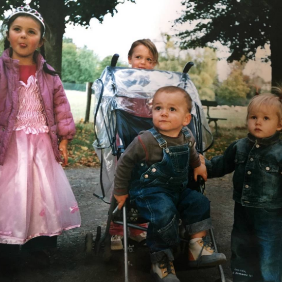 Les enfants de Sandrine Quétier sont sur cette photo ! Août 2017.
