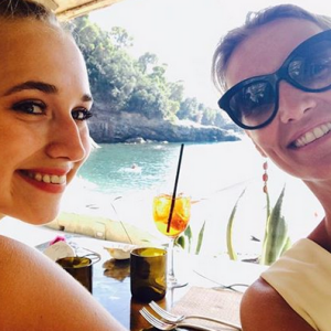 Alexandra Lamy en vacances en Italie avec sa fille Chloé Jouannet. Instagram, août 2017.