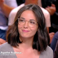 TPMP - Agathe Auproux : Sublime décolleté pour la rentrée, elle fait sensation !