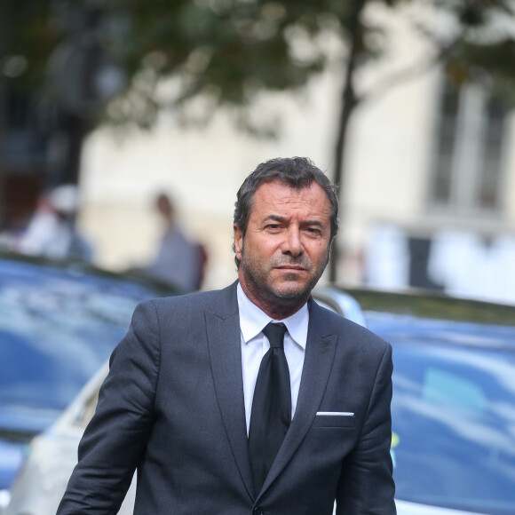 Bernard Montiel - Arrivées - Obsèques de Mireille Darc en l'église Saint-Sulpice à Paris, France, le 1er septembre 2017.