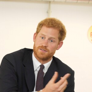 Le prince Harry visitait avec son frère le prince William, le 5 septembre 2017, le comité de soutien aux victimes de l'incendie de la tour Grenfell, à Londres.