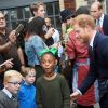 Le prince Harry visitait avec son frère le prince William, le 5 septembre 2017, le comité de soutien aux victimes de l'incendie de la tour Grenfell, à Londres.