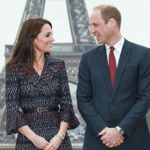 Le prince William et Kate Middleton sur le parvis des droits de l'homme au Trocadéro à Paris le 18 mars 2017. © Laurent Vu / Pool / Bestimage