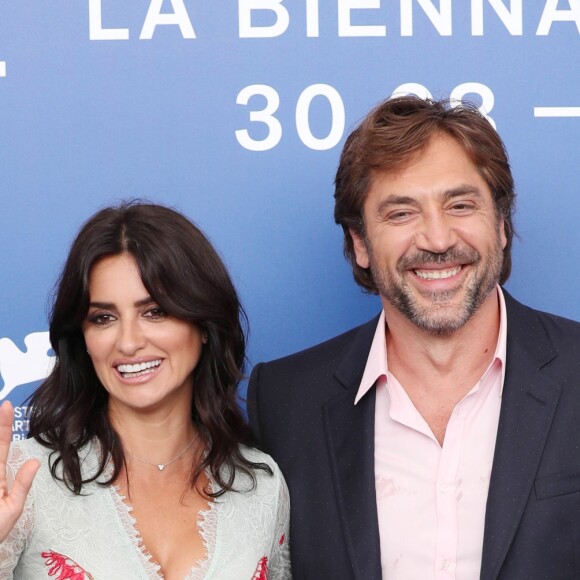 Javier Bardem et Penélope Cruz - Photocall de "Loving Pablo" au 74e Festival International du Film de Venise, la Mostra. Le 6 septembre 2017