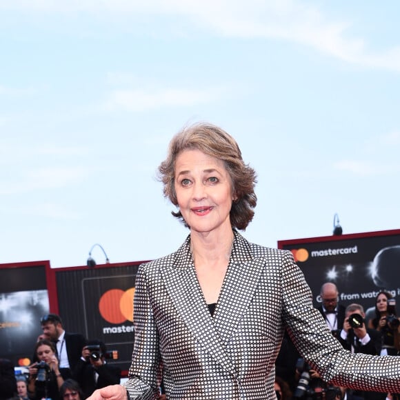 Charlotte Rampling arrive à la cérémonie de clôture du 74ème Festival International du Film de Venise (Mostra), le 9 septembre 2017.