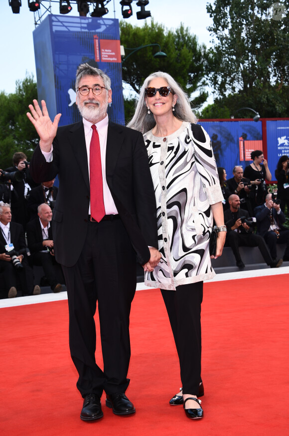 John Landis et sa femme Deborah Nadoolman Landis arrivent à la cérémonie de clôture du 74ème Festival International du Film de Venise (Mostra), le 9 septembre 2017.