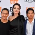 Angelina jolie avec ses enfants Maddox et Pax à la première de "First They Killed My Father" au Toronto International Film Festival 2017 (TIFF), le 11 septembre 2017.