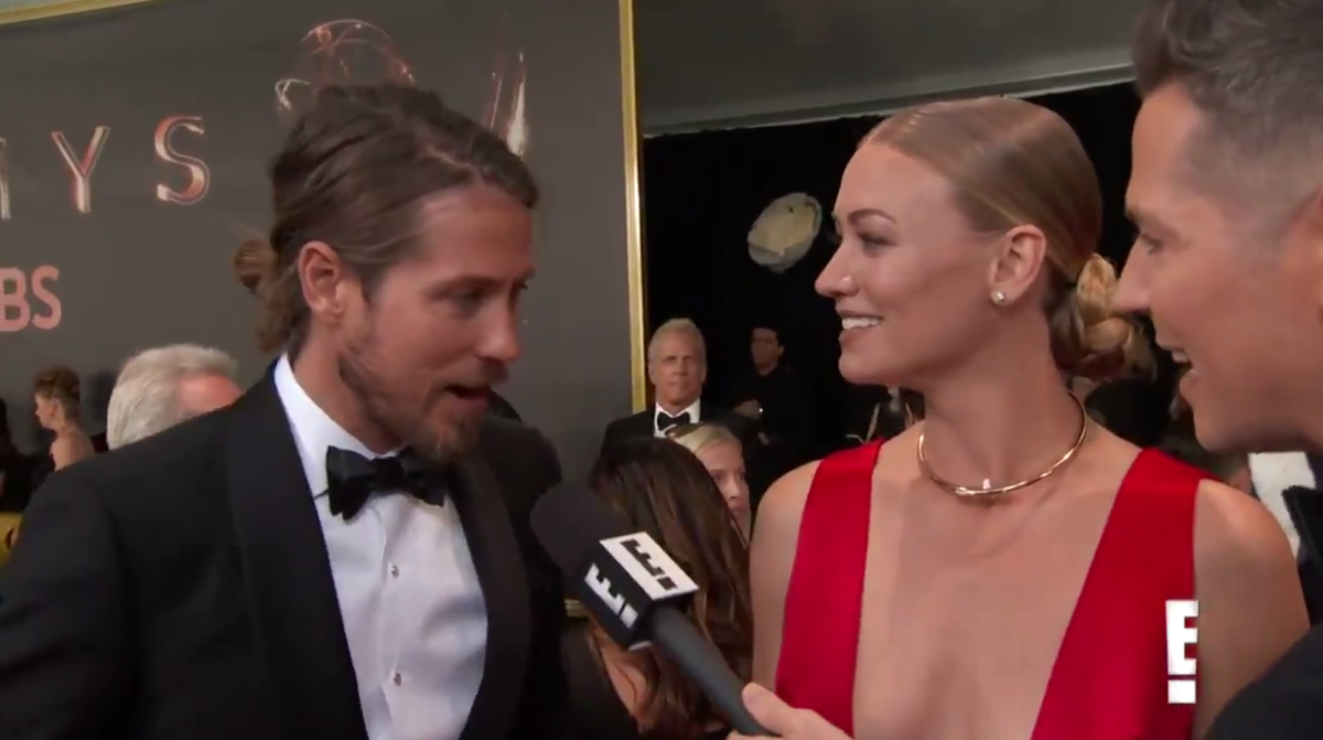Photo Yvonne Strahovski et Tim Loden révèlent s'être mariés cet été
