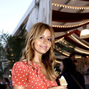 Zahia Dehar - Ouverture de la 34ème Fête foraine des Tuileries au jardin des Tuileries à Paris, France, le 23 juin 2017. © Cédric Perrin/Bestimage