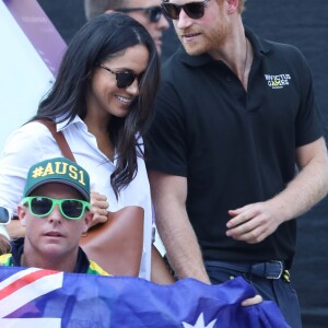 Première apparition officielle du prince Harry et sa compagne Meghan Markle dans les tribunes de la finale de tennis à la troisième édition des Invictus Games à Toronto, Ontario, Canada, le 25 septembre 2017. 
