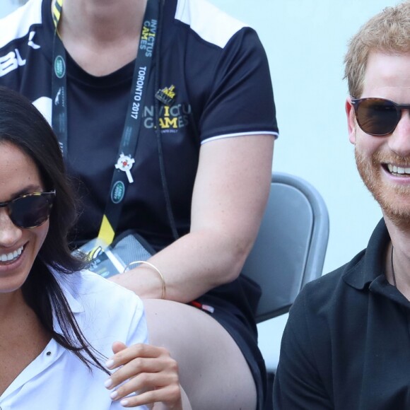 Première apparition officielle du prince Harry et sa compagne Meghan Markle dans les tribunes de la finale de tennis à la troisième édition des Invictus Games à Toronto, Ontario, Canada, le 25 septembre 2017. 