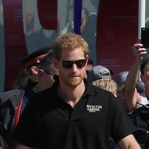 Première apparition officielle du prince Harry et sa compagne Meghan Markle dans les tribunes de la finale de tennis à la troisième édition des Invictus Games à Toronto, Ontario, Canada, le 25 septembre 2017. 