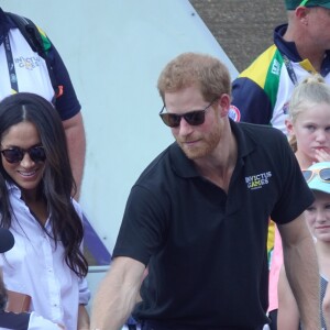 Première apparition officielle du prince Harry et sa compagne Meghan Markle dans les tribunes de la finale de tennis à la troisième édition des Invictus Games à Toronto, Ontario, Canada, le 25 septembre 2017. 