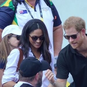 Première apparition officielle du prince Harry et sa compagne Meghan Markle dans les tribunes de la finale de tennis à la troisième édition des Invictus Games à Toronto, Ontario, Canada, le 25 septembre 2017. 