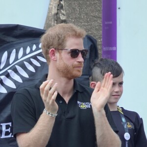 Première apparition officielle du prince Harry et sa compagne Meghan Markle dans les tribunes de la finale de tennis à la troisième édition des Invictus Games à Toronto, Ontario, Canada, le 25 septembre 2017. 