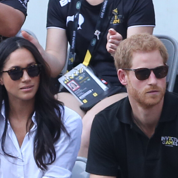 Première apparition officielle du prince Harry et sa compagne Meghan Markle dans les tribunes de la finale de tennis à la troisième édition des Invictus Games à Toronto, Ontario, Canada, le 25 septembre 2017. 