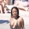 Exclusif - Christina Milian profite de la plage lors de ses vacances à Ibiza. Le 18 juillet 2016.