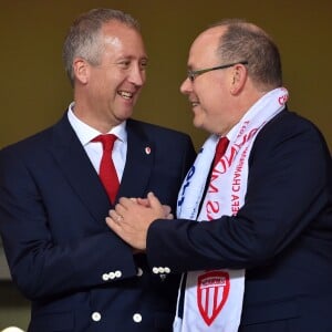 Vadim Vasilyev et le prince Albert II de Monaco lors du match de Ligue des Champions entre l'AS Monaco et FC Porto au Stade Louis II à Monaco, le 26 septembre 2017. © Bruno Bebert/Bestimage