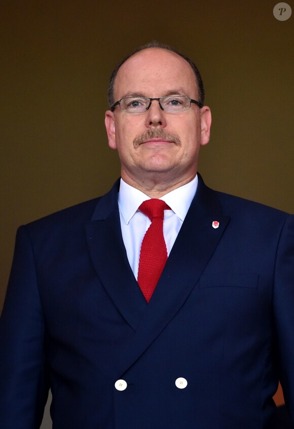 Le prince Albert II de Monaco lors du match de Ligue des Champions entre l'AS Monaco et FC Porto au Stade Louis II à Monaco, le 26 septembre 2017. © Bruno Bebert/Bestimage