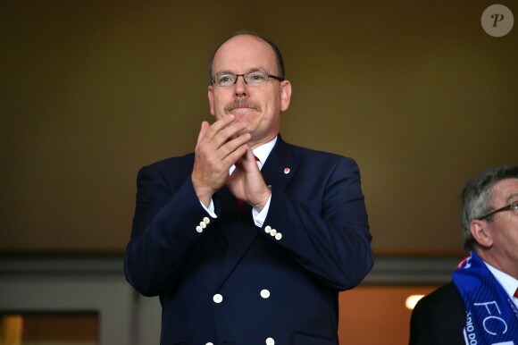 Le prince Albert II de Monaco lors du match de Ligue des Champions entre l'AS Monaco et FC Porto au Stade Louis II à Monaco, le 26 septembre 2017. © Bruno Bebert/Bestimage