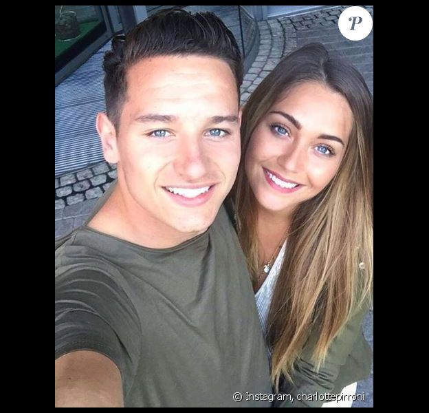Florian Thauvin et Charlotte Pirroni posent sur Instagram le 25 juillet 2016.