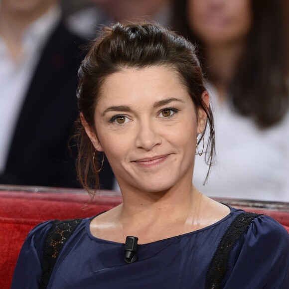 Emma de Caunes - Enregistrement de l'émission "Vivement Dimanche" à Paris le 17 février 2016 et qui sera diffusée le 21 février 2016. Invités principaux Loïck et Stéphane Peyron © Coadic Guirec/Bestimage