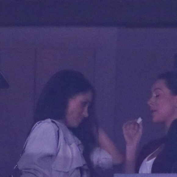 Meghan Markle et son amie Jessica Mulroney dans les tribunes VIP lors de la cérémonie de clôture des Invictus Games à Toronto le 30 septembre 2017