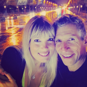 Nagui et Mélanie Page amoureux le 30 septembre 2017 à Paris.