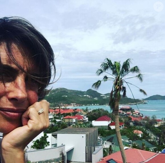 Alessandra Sublet de retour sur l'île de Saint-Barthélemy, un mois après le passage de l'ouragan Irma. Instagram, octobre 2017.