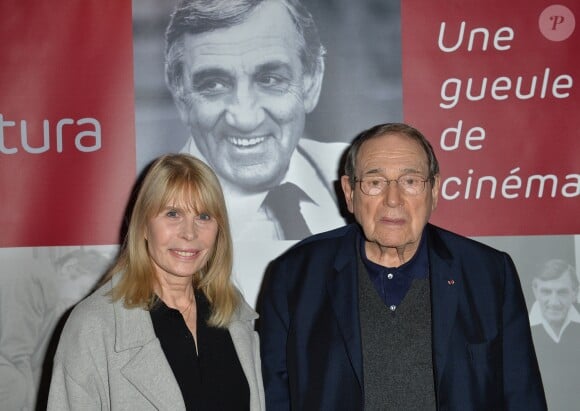 Robert Hossein et sa femme Candice Patou lors du vernissage de l"exposition "Lino Ventura, Une Gueule de Cinéma" à Saint-Cloud, le 11 octobre 2017. © Ramsamy Veeren/Bestimage