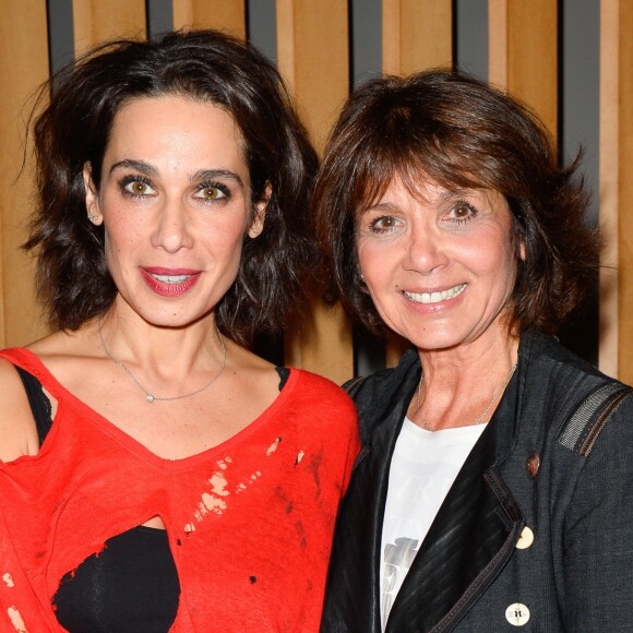 Exclusif - Stéphanie Fugain et sa fille Marie - Représentation de la pièce "Bouquet Final" au profit de l'association Laurette Fugain au théâtre de la Comédie Caumartin à Paris, le 12 octobre 2017. @ Coadic Guirec/Bestimage