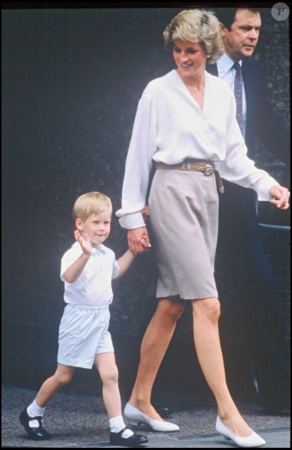 La princesse Diana et le prince Harry en 1988