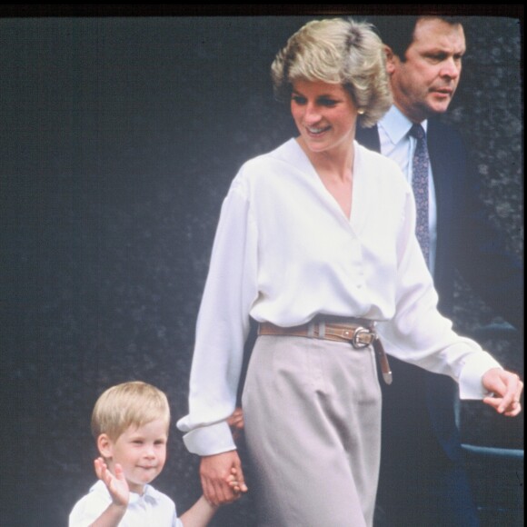 La princesse Diana et le prince Harry en 1988