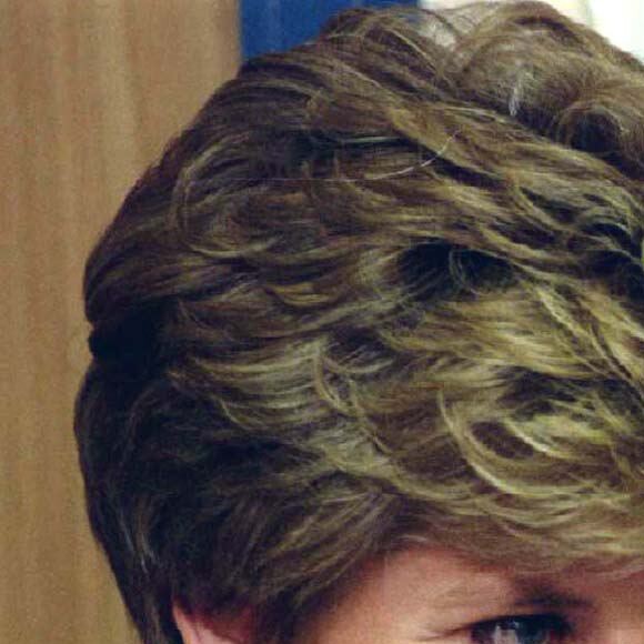 La princesse Diana dans un hôpital à Londres pour visiter des patients atteints de la maladie du sida en 1994