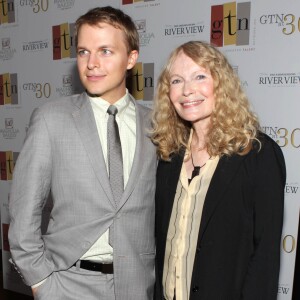 Mia Farrow et son fils Ronan à New York le 2 mai 2010