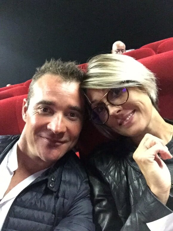 Thomas Voeckler et sa femme Julie, enceinte de Noha, au cinéma début octobre 2017, photo Twitter.