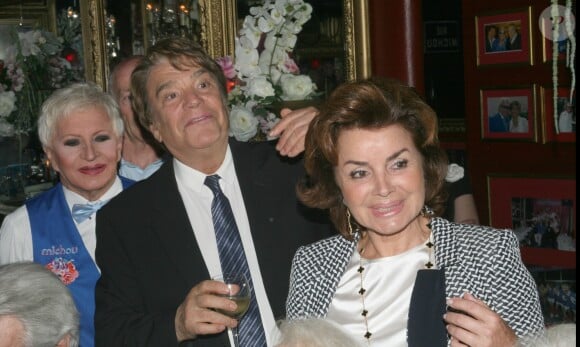 Bernard Tapie et sa femme Dominique lors d'une soirée pour les 85 ans de Michou et les 60 ans de son cabaret à Paris le 20 juin 2016.