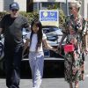 Johnny Hallyday quitte une pizzeria au volant de sa nouvelle Lamborghini Aventador à Brentwood pendant que sa femme Laeticia fait du shopping avec sa fille Jade dans Santa 20/05/2017 - Los Angeles