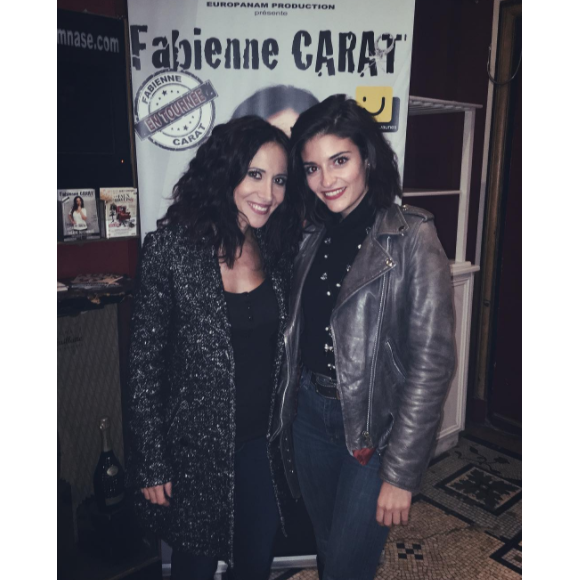 Fabienne Carat et son amie Eleonore Sarrazin, à qui elle donne la réplique dans "Plus belle la vie" (France 3), après avoir joué son spectacle "L'amour est dans le prêt ?" au théâtre du Gymnase, à Paris.