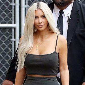 Kim Kardashian arrive dans les studios de l'émission 'Jimmy Kimmel Live!' à Los Angeles, le 2 novembre 2017.